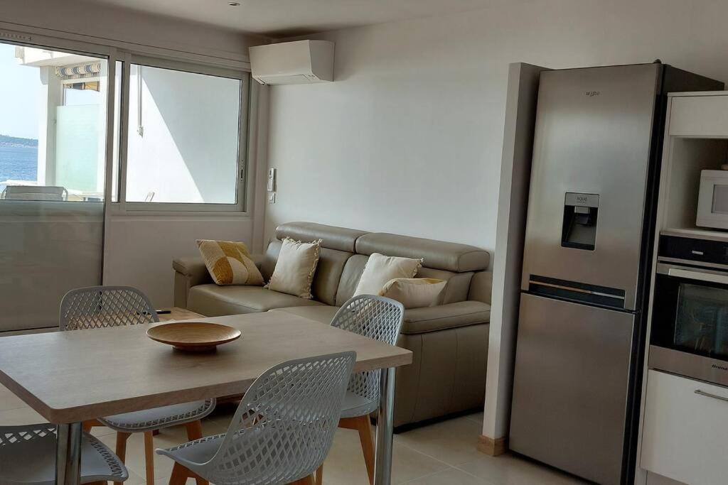 Front De Mer - Emplacement Prise Au Calme - T2 Moderne Et Entierement Climatise - Tout A Pieds Sanary-sur-Mer Exterior foto